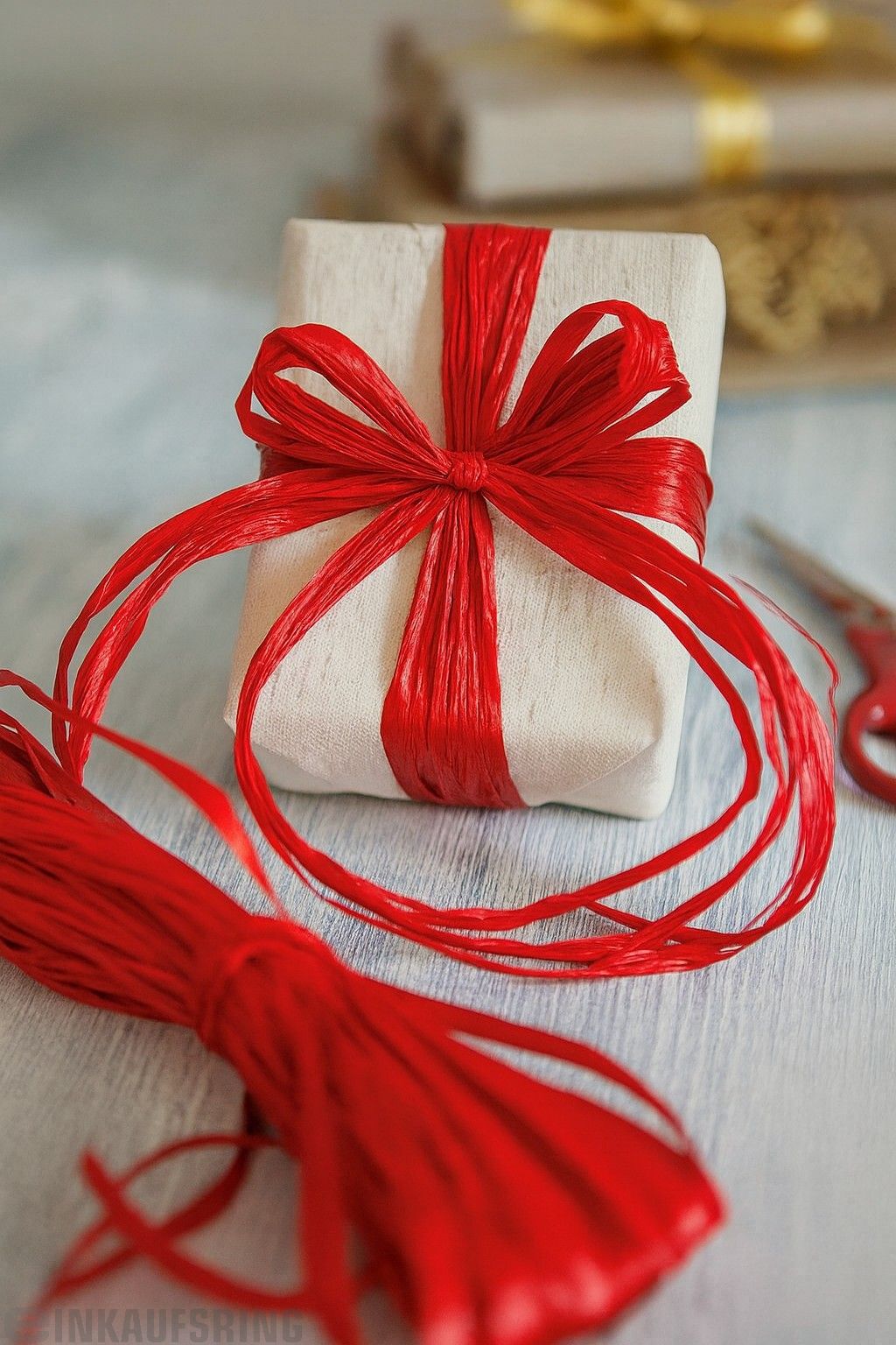 Edelbast 30m an einem Stück, hochrot