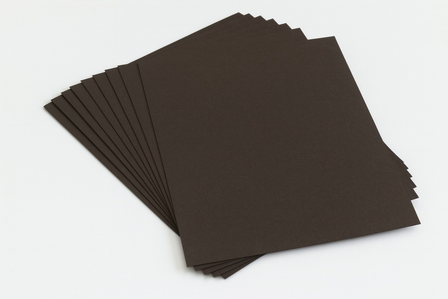 Tonpapier 130g/m², 50x70cm, 25 Bogen dunkelbraun